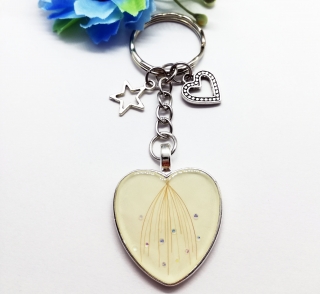 Egyedi babahajas szív alakú kulcstartó